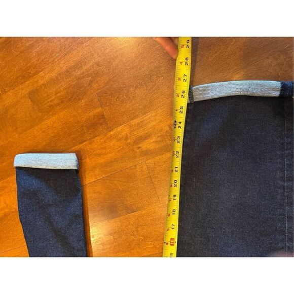 Woman’s new without tags risen ankle crop jeans, size 26 waist - Picture 4 of 4